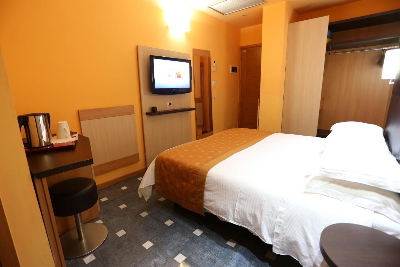 Hotel Genty Rimini Quarto foto